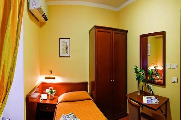 ***  Hotel Boccascena Gênes Italie