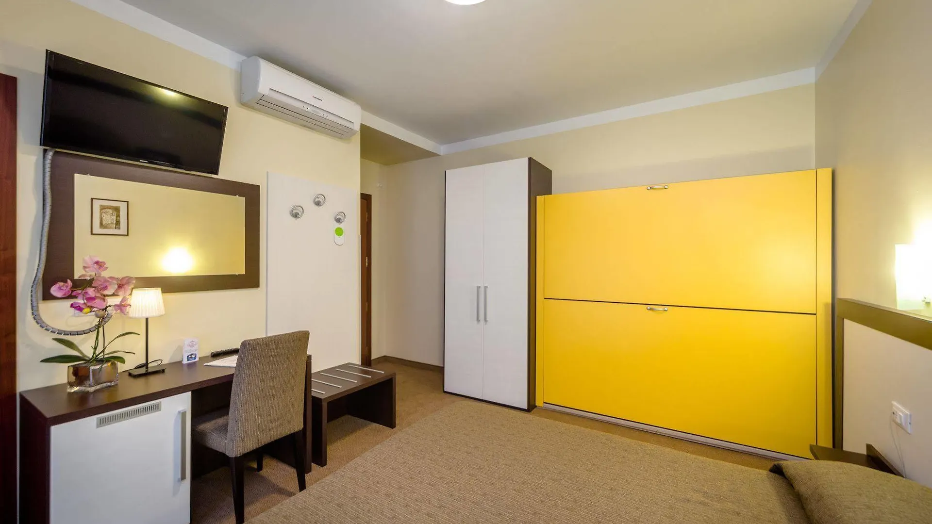Hotel Boccascena Genoa 3*,  Italy
